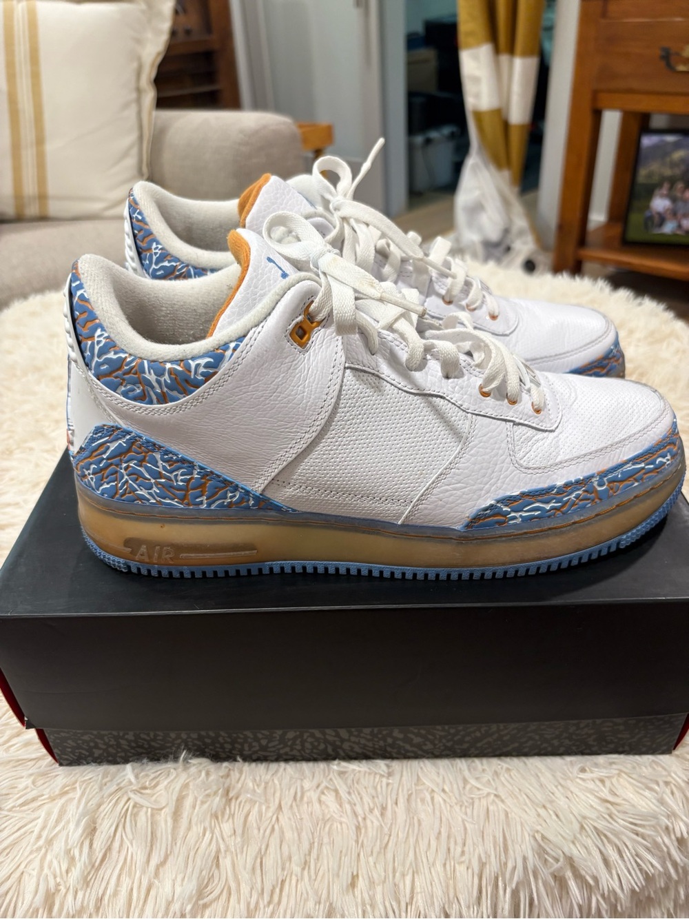 Like new mens Nike Air Jordan shoes